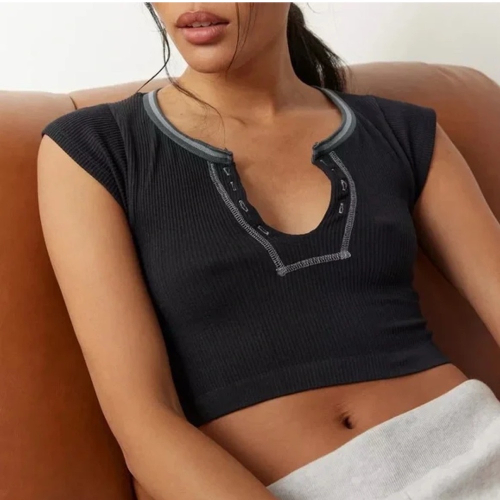 Urban outfitters Women's Black Crop Top